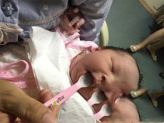 弱精男士多年无子 最终试管成功